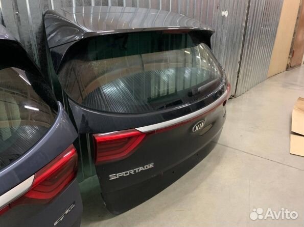 Kia Sportage 4 крышка багажника в сборе