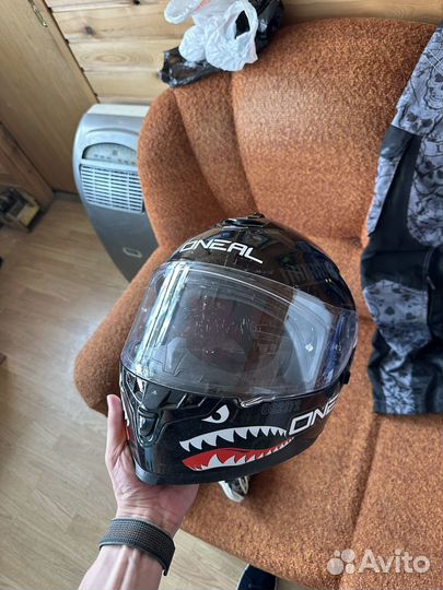 Комплект мотоэкипировки мотошлем мотокуртка