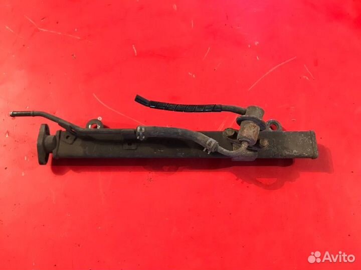 Топливная рейка (рампа) Mitsubishi Outlander 2