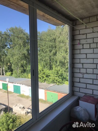 Окно на балкон