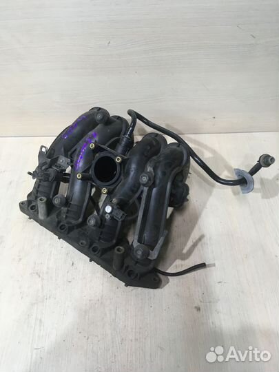 Коллектор впускной Мерседес W203 2.3 компрессор