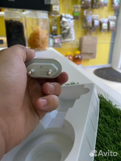 Комплект блок Эпл и зарядка Эпл