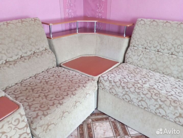 Угловой диван