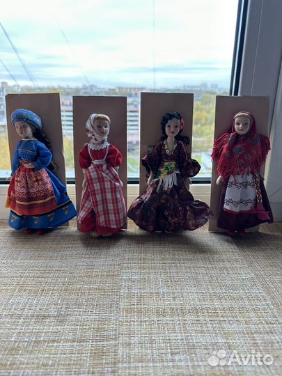 Коллекционная куклы фарфоровые