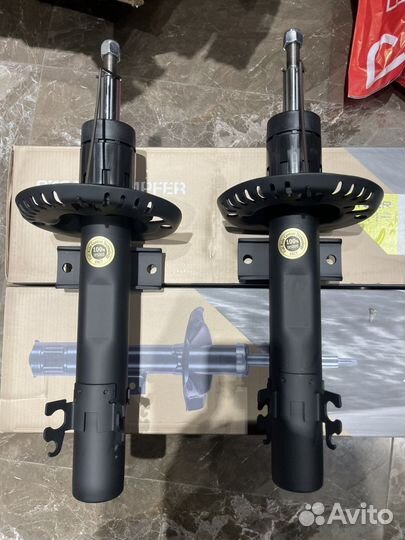 Амортизатор передний на Volkswagen Polo