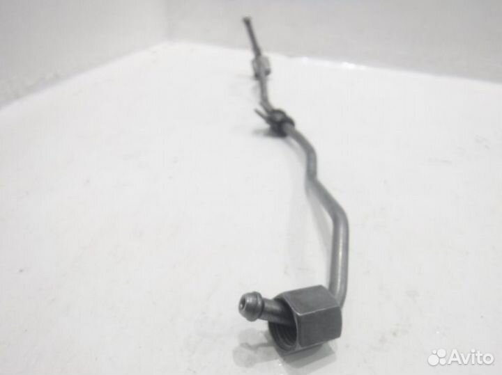 Топливная трубка Мерседес