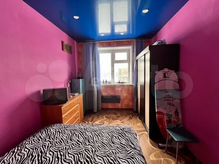 2-к. квартира, 48 м², 1/9 эт.