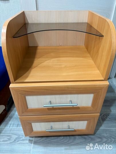 Тумба прикроватная