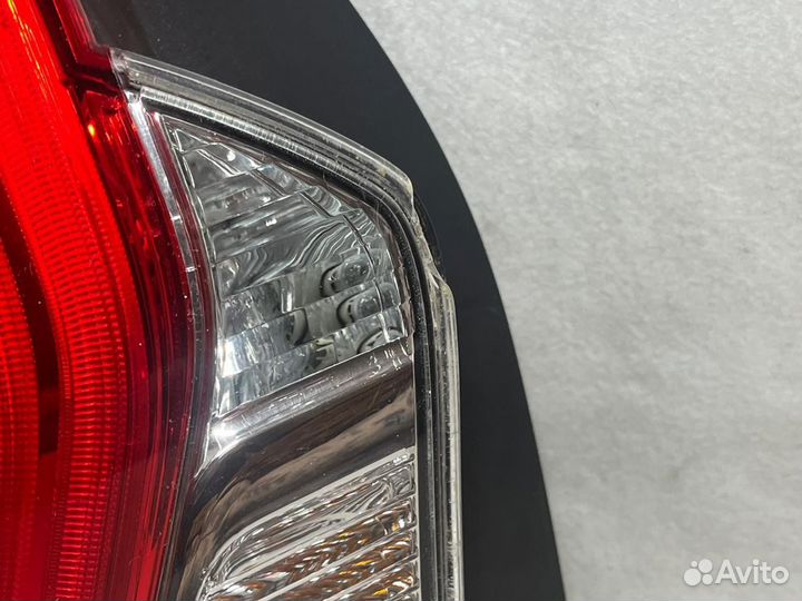 Фонарь правая Mitsubishi Pajero Sport 3 2015- LED