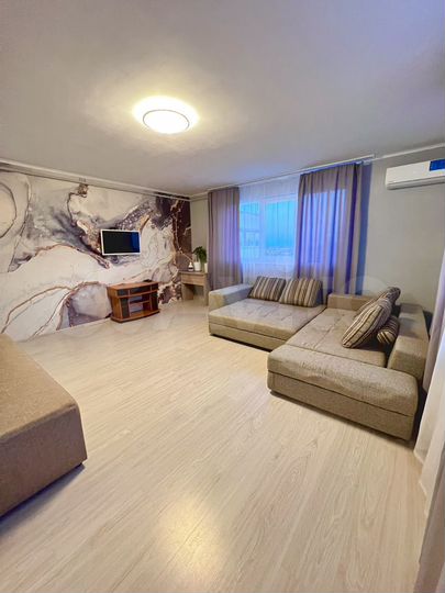 2-к. квартира, 70 м², 12/12 эт.