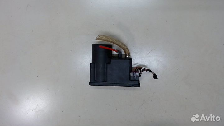 Компрессор центрального замка Audi A4 (B5), 1995