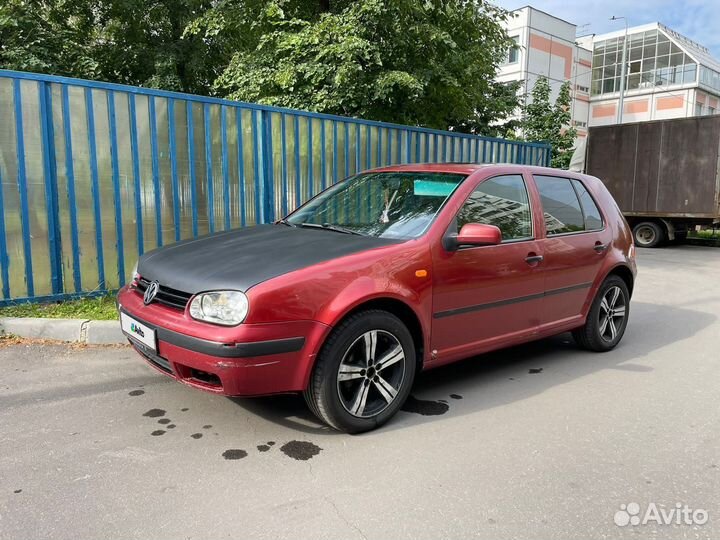 Volkswagen Golf 1.4 МТ, 1998, 150 000 км
