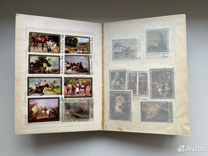 Коллекция марок в альбоме