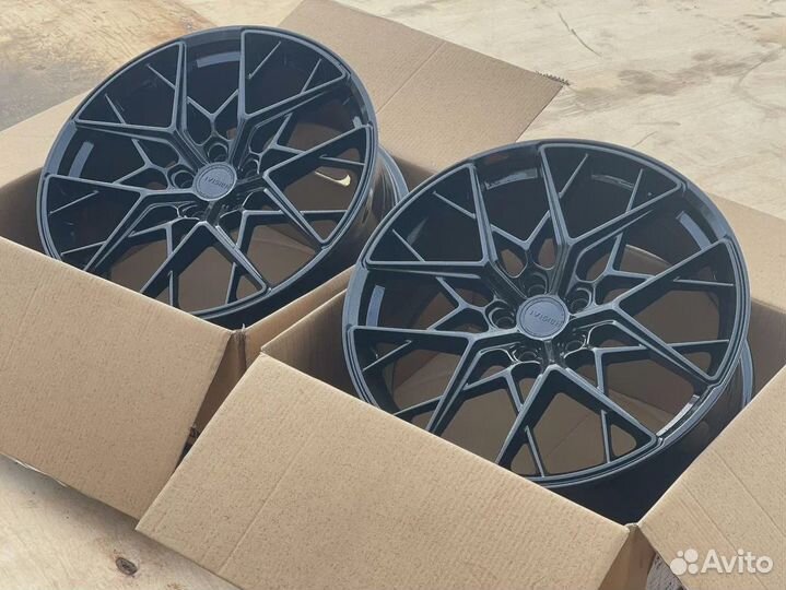 Диски R20 5*114.3 HRE FF10 Черный глянец gloss bla