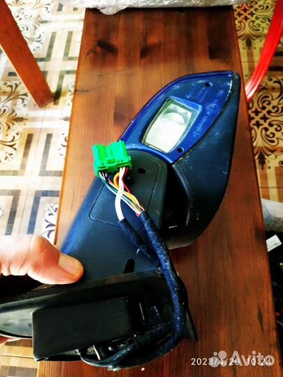 Вольво XC90 2003-2006 зеркало левое