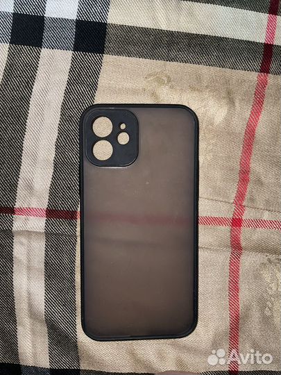 Чехол на iPhone 12 и ремешки на Apple Watch