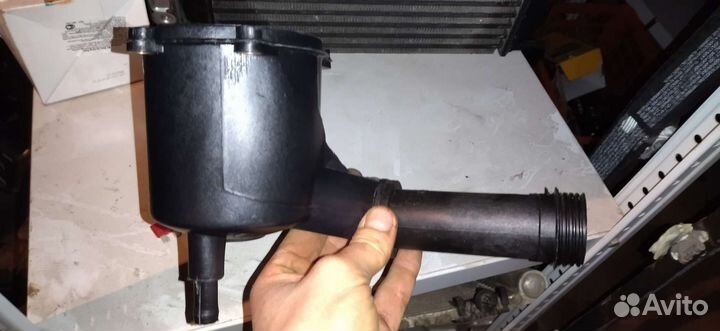 Бачок гура Пежо 307