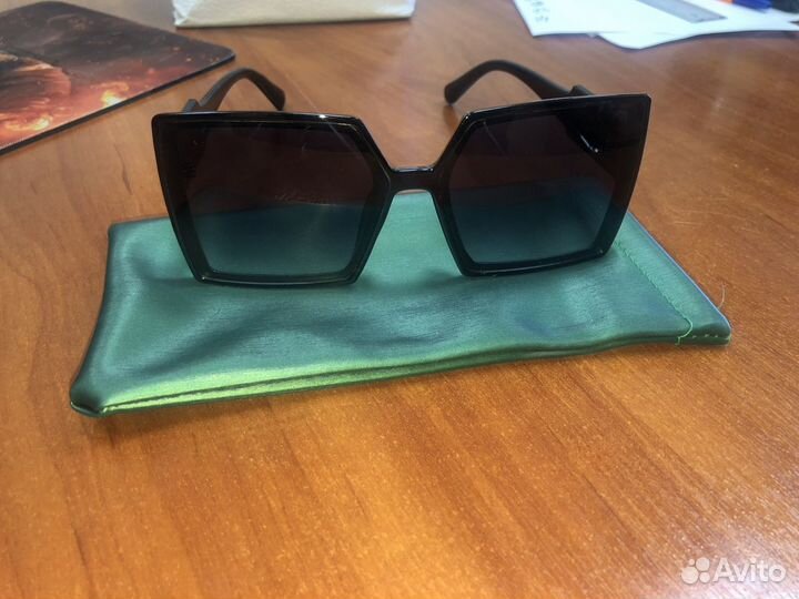 Солнцезащитные очки