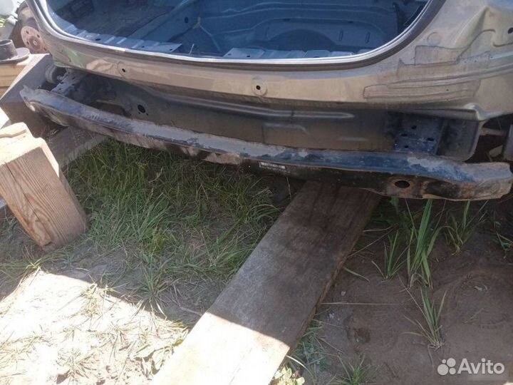 Усилитель бампера задний Mercedes-Benz E-Class