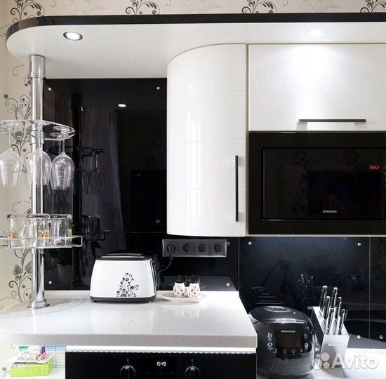 Кухня угловая на заказ.мдф фасады