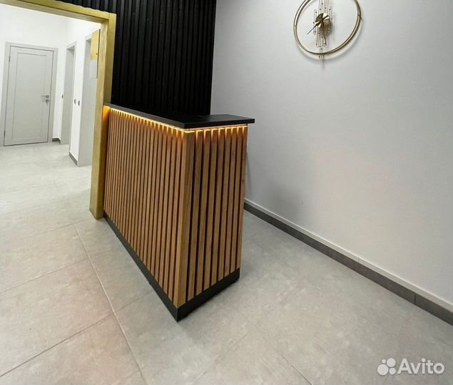 Стойка Ресепшен в Наличии Новая