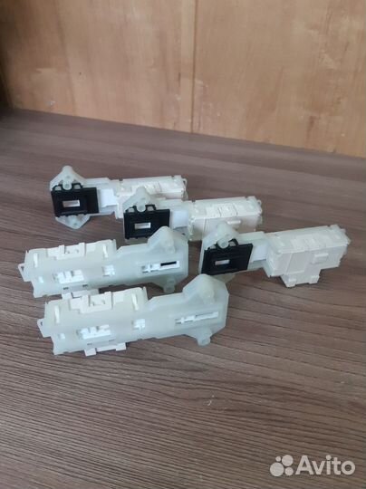 Замок люка ( убл LG )