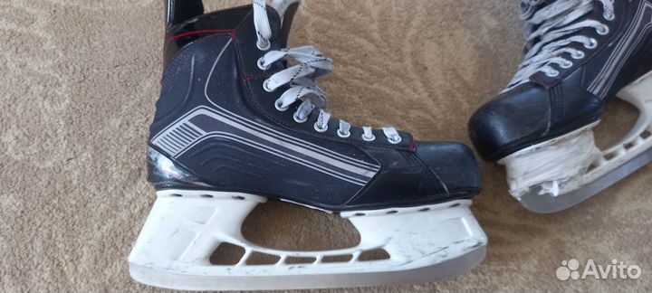 Хоккейные коньки bauer