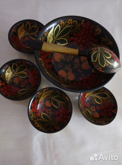 Набор посуды хохлома