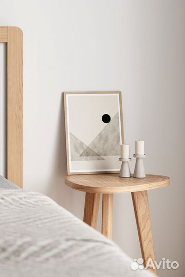 Прикроватный столик