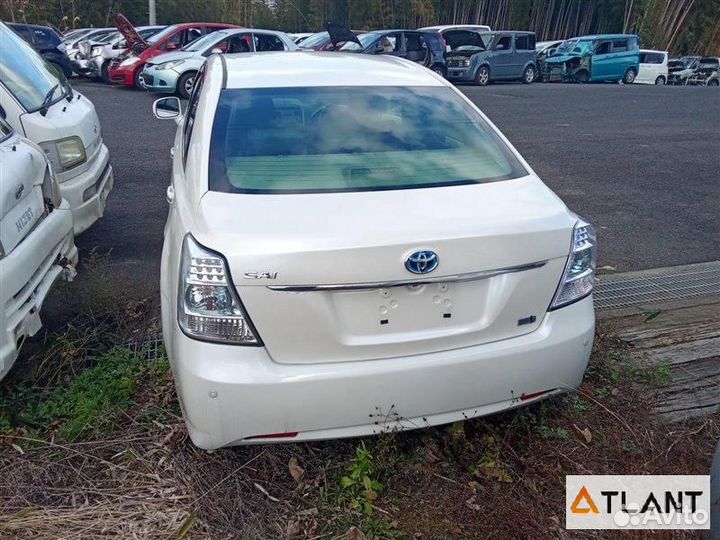 Уплотнительная резинка дверей передний левый toyot