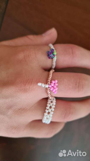 Украшения из бисера