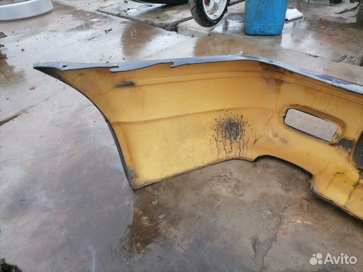 Бампер задний Chrysler Sebring/dodge stratus 2001