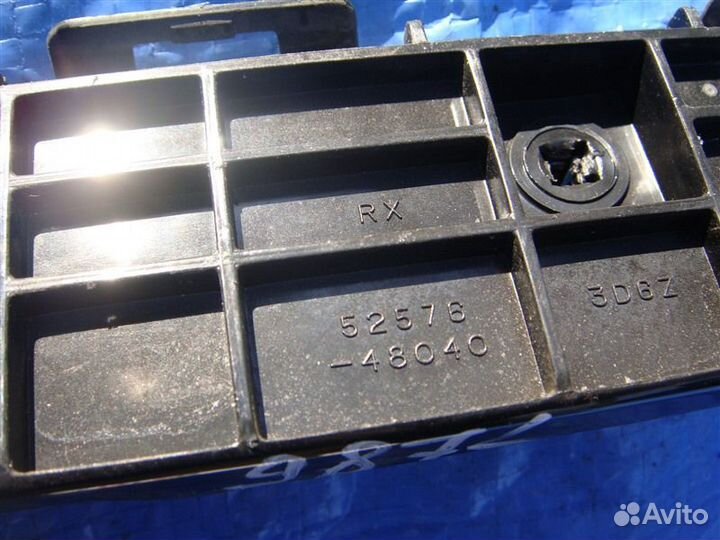 Крепление бампера заднее левое Lexus Rx450H GYL16