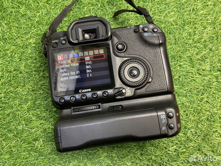 Canon EOS 40D + Canon BG-E2