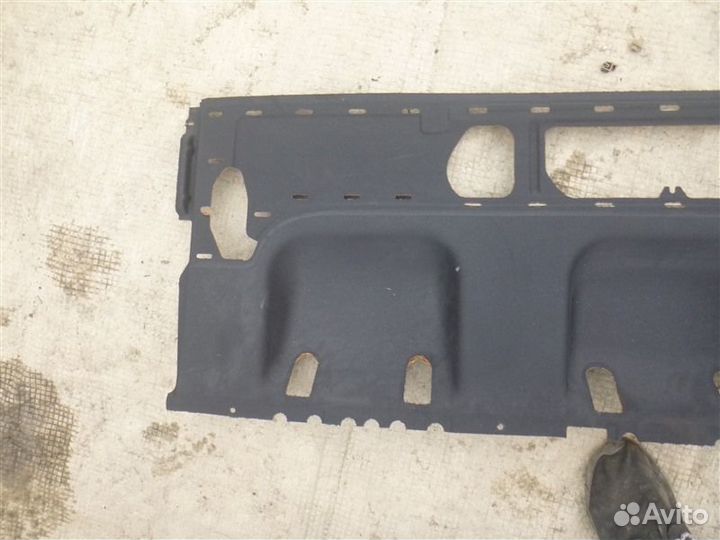 Полка под стекло Mercedes S500 WDD221 2006