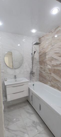 2-к. квартира, 56 м², 3/16 эт.