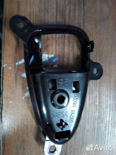 Облицовка внутренняя ручки двери задняя левая