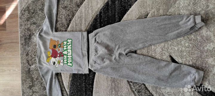 Костюм на мальчика 3-4 года