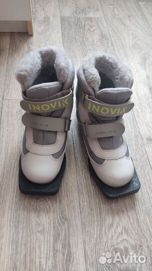 Лыжные ботинки