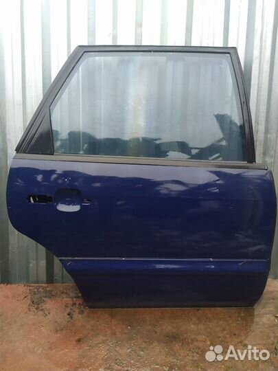 Дверь задняя правая Volkswagen Passat B4