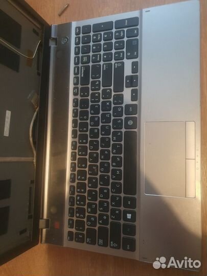 Топкейс Samsung np550p5c