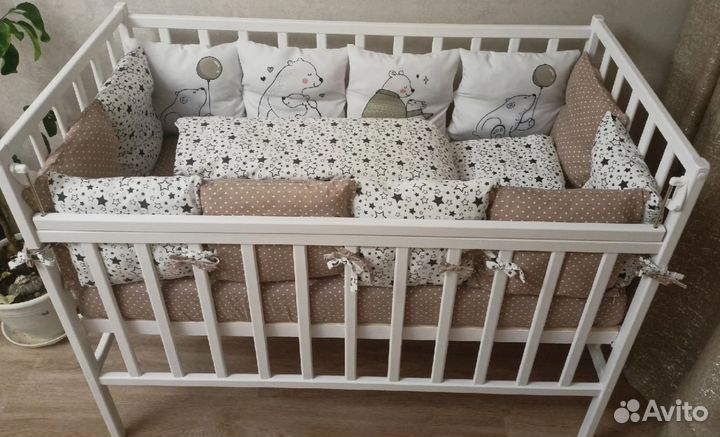 Детская кроватка