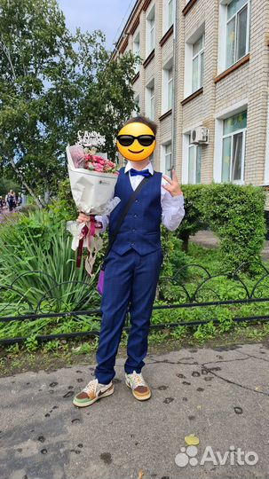 Школьный костюм