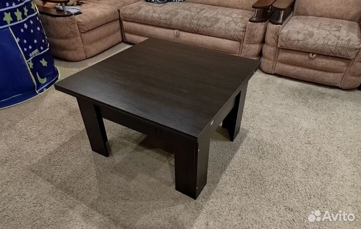 Кухонный стол