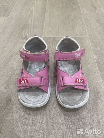 Сандалии для девочки