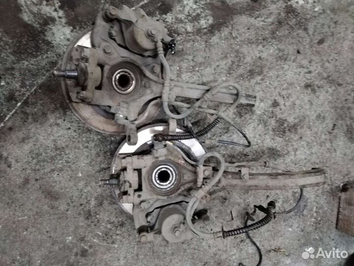 Hyundai sonata ef поворотный кулак левый-правый