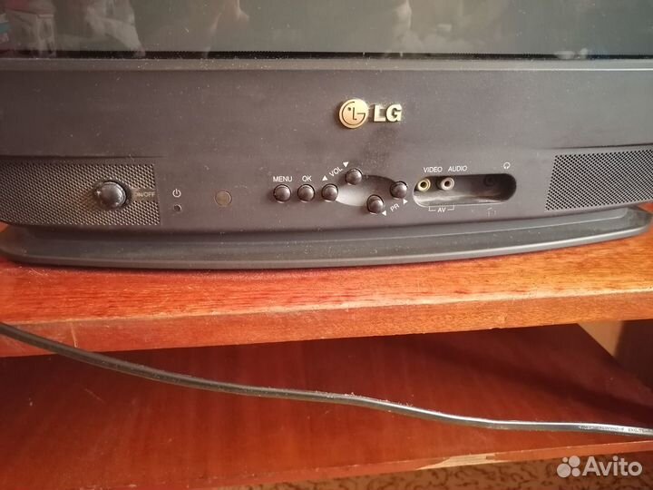 Телевизор LG CF-21F69 рабочий