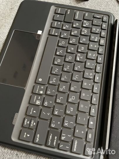 Новый чехол клавиатура для iPad 10.9 2022