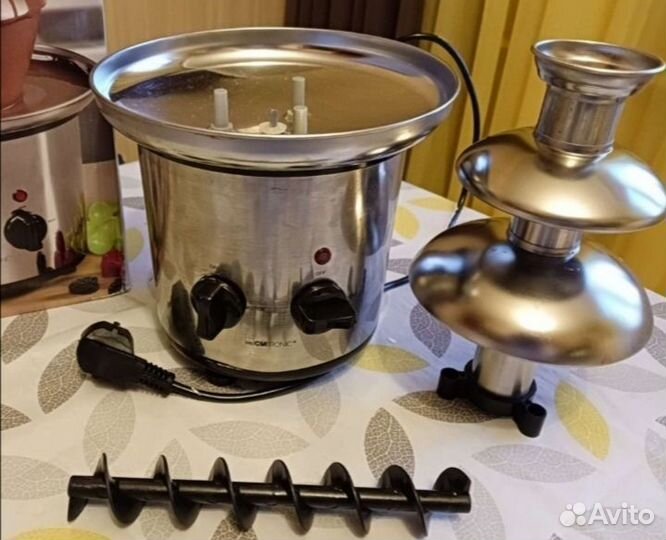Шоколадный фонтан clatronic