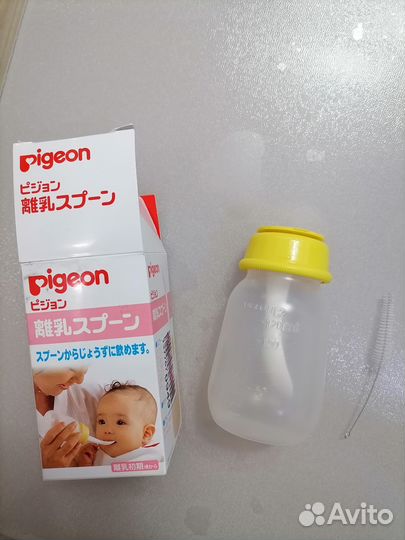 Бутылочка с ложкой Pigeon, 120 мл